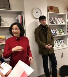 路人鏡頭下的明星 胡歌害羞，迪麗熱巴皮膚超好，入境旅游業務新風尚