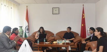 駐孟買總領事鄭曦原會見中國簽證代辦中心負責人，共商簽證服務優化